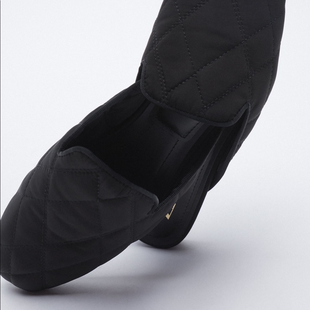 NWT’S Zara Black Quilted Flat Mules 7.5 - Picture 6 of 7